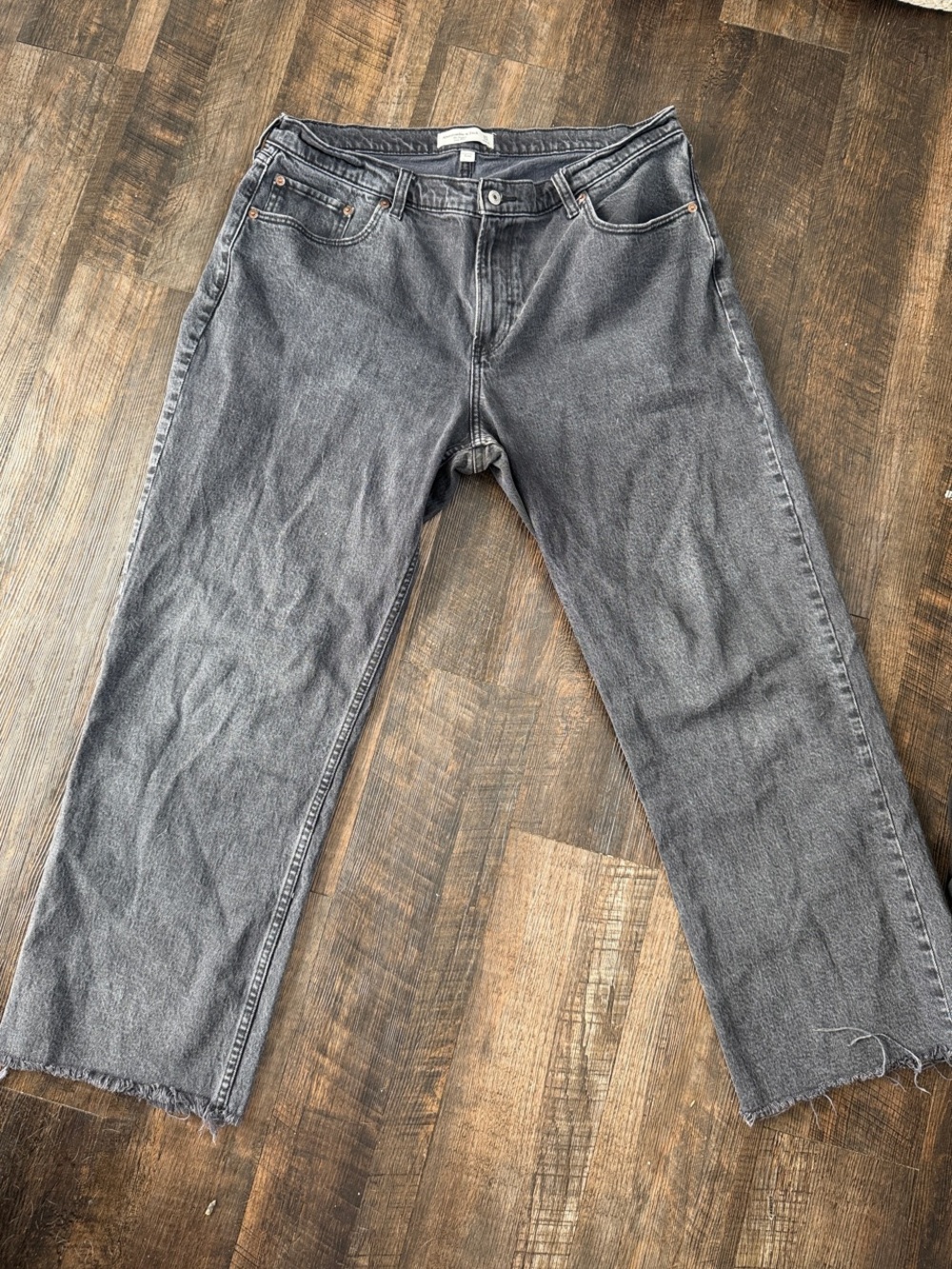 Abercrombie & Fitch women's baggy curve love jean